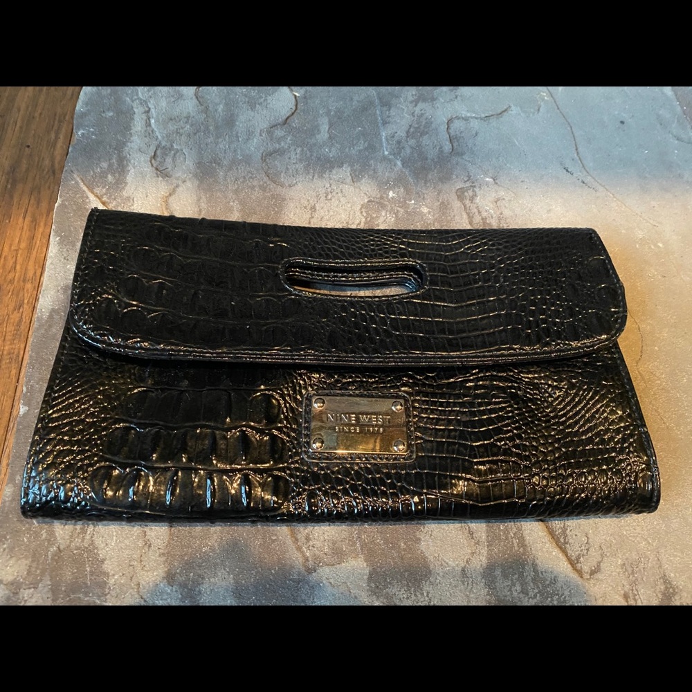 Nine West black clutch purse